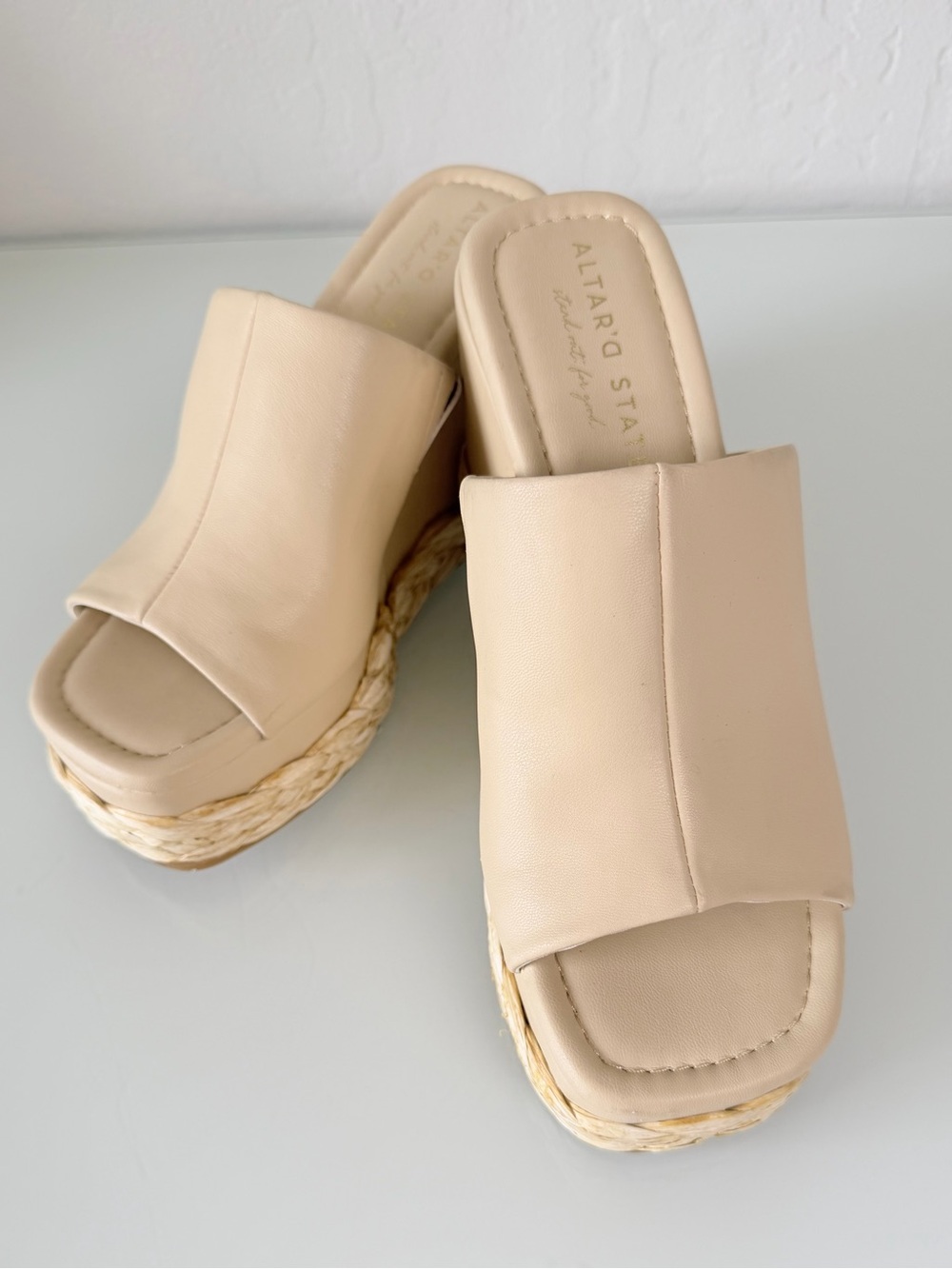 Altar'd State Neutral Beige Platform Espadrille Wedge Slide Sandals Size 7